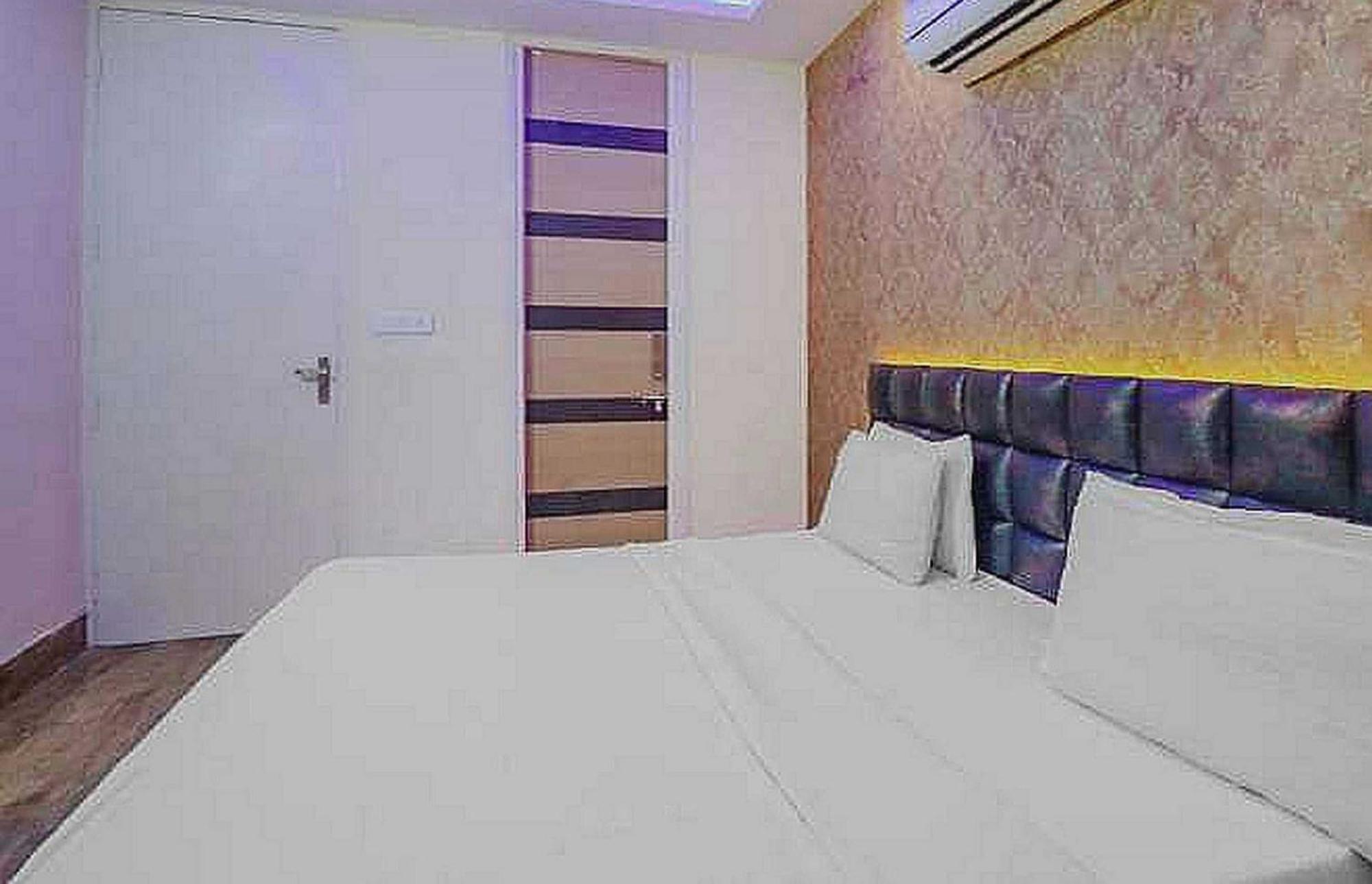 Super Hotel O Vivaan Residency Rohtak ภายนอก รูปภาพ