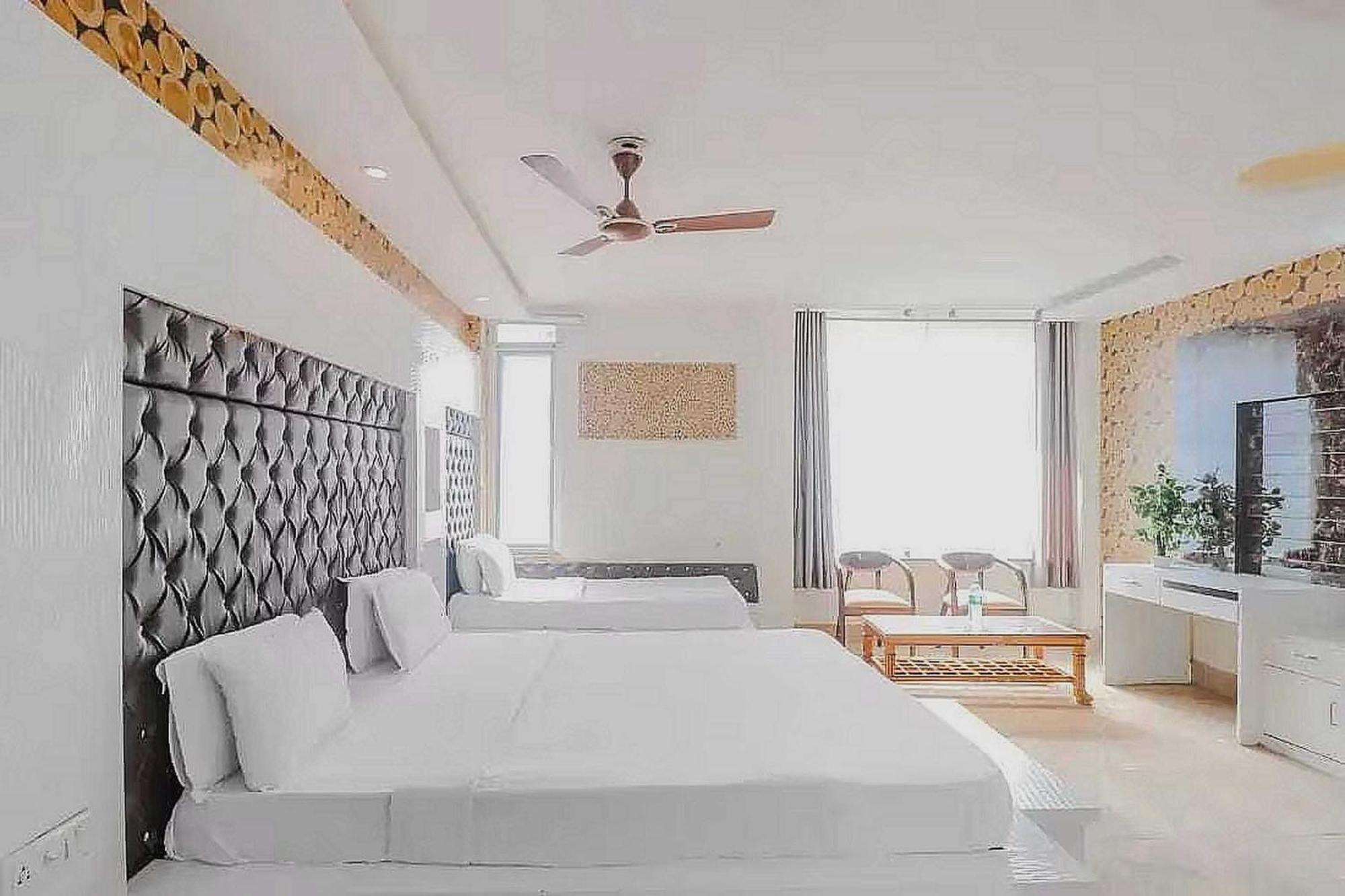 Super Hotel O Vivaan Residency Rohtak ภายนอก รูปภาพ